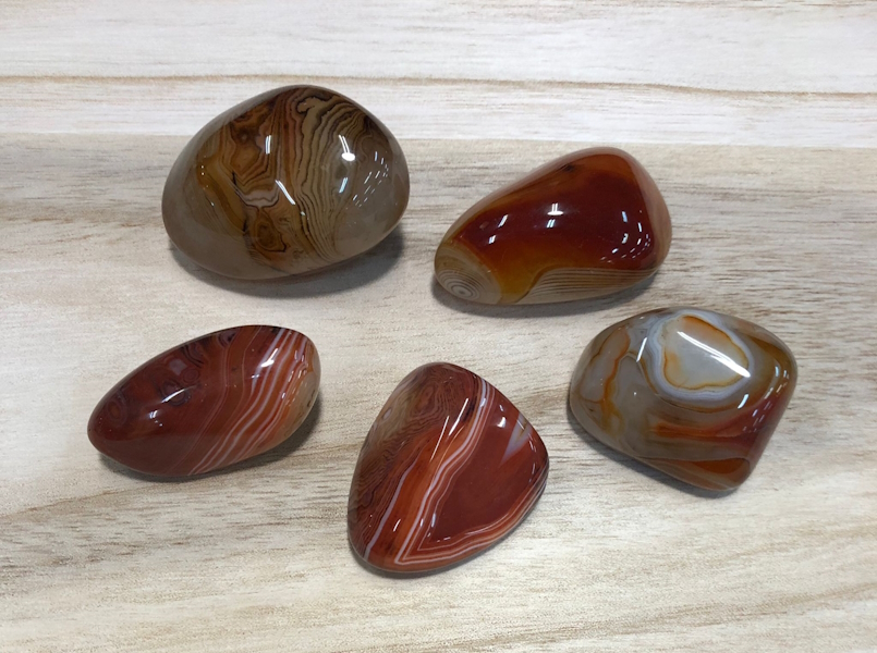 Rodado Cornalina calidad especial 4 cm aprox